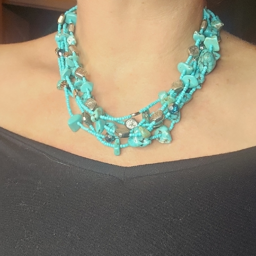 🥳Bundle 3 For $15🥳 Layered Turquoise Stone Beaded Statement Necklace - Picture 5 of 5